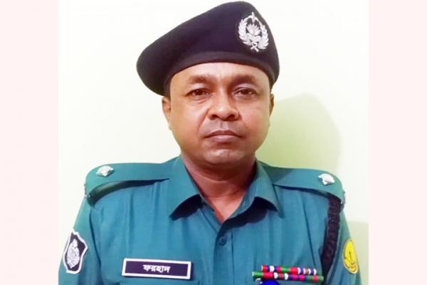 Rus porno videolarini onlayn tomosha qiling Pornografik filmlar kechalari efirga uzatiladi.