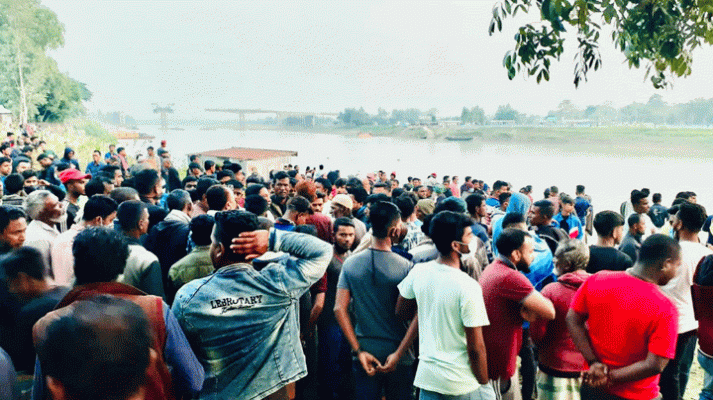 জগন্নাথপুরে জুয়ার আসরে পুলিশের ধাওয়া : নদীতে পড়ে ১ জন নিখোঁজ